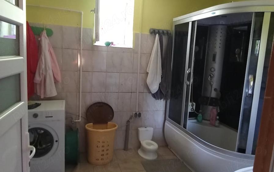 Casă cu Teren 1000 Mp în Otelec