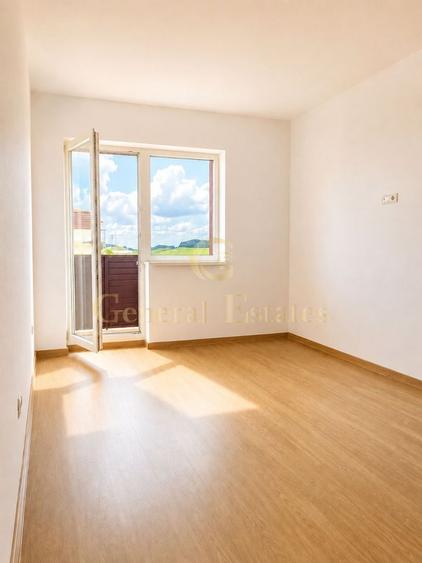 Apartament cu 3 camere decomandat în Sânpetru