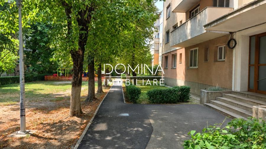 Apartament cu 2 camere semidecomandat, mobilat în Central