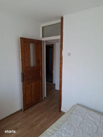 Apartament cu 4 camere decomandat în 1 Mai