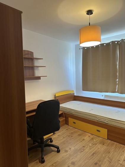Apartament cu 3 camere decomandat în Lotus