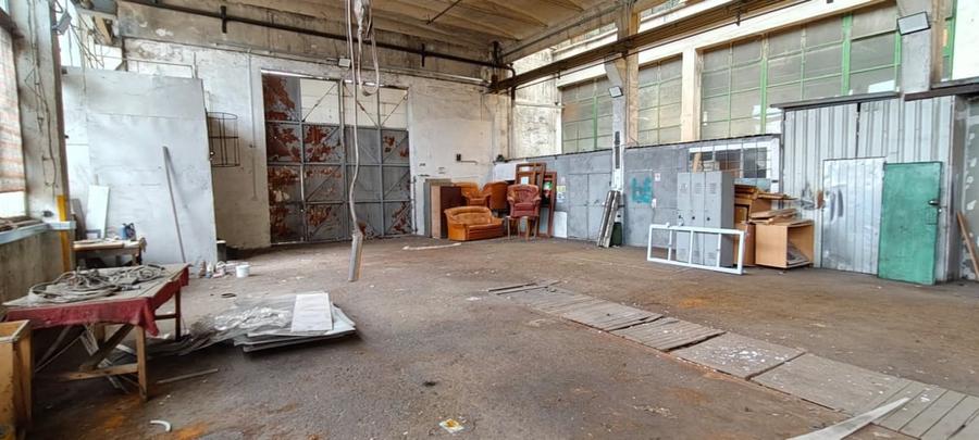 Spațiu industrial, de 700 mp, în Uzina 2