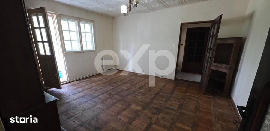 Apartament cu 2 camere semidecomandat în Micro 11