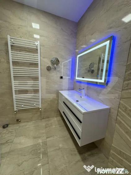 Apartament cu 4 camere decomandat în Central