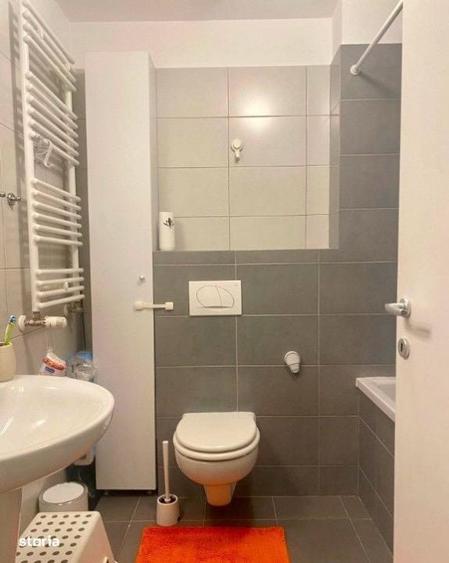 Apartament cu 3 camere semidecomandat în Străulești