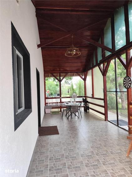 Casă cu 3 camere cu Teren 1468 Mp în Bâra