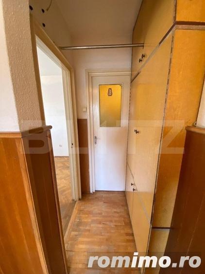 Apartament cu 4 camere decomandat în Central