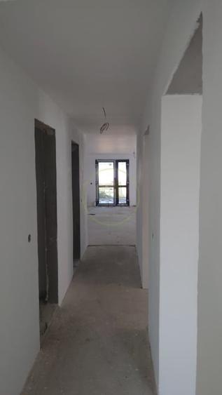 Casă individuală cu 4 camere cu Teren 500 Mp în Șura Mică