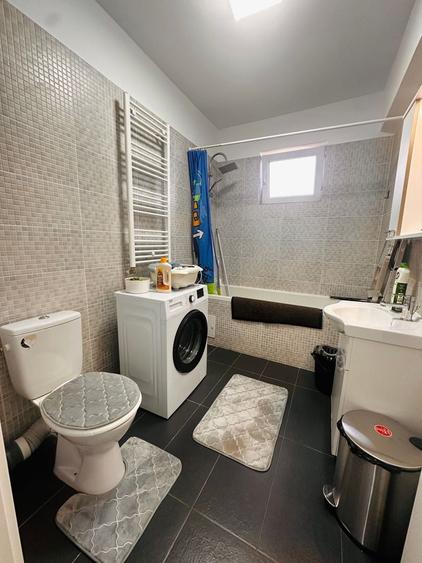 Apartament cu 2 camere decomandat în Metalurgiei