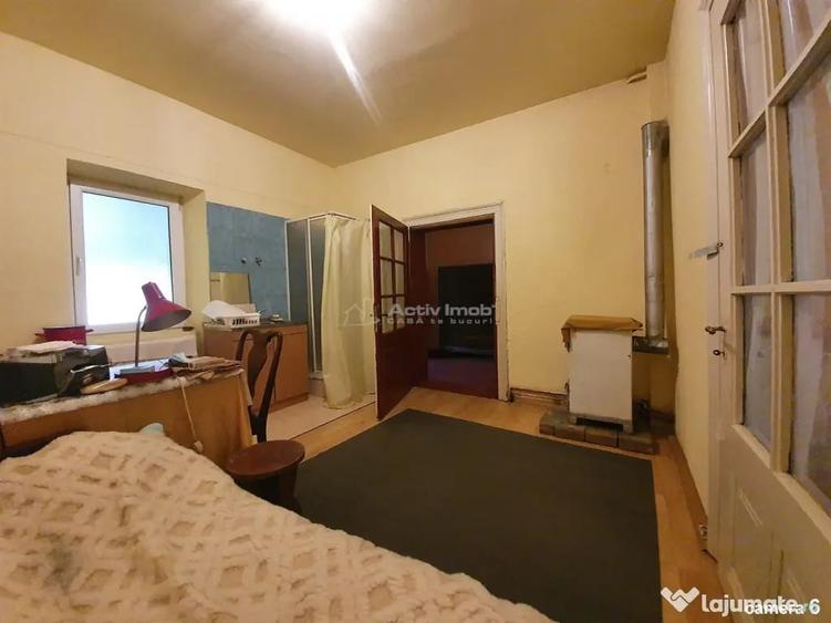 Casă cu 6 camere cu Teren 606 Mp în Central