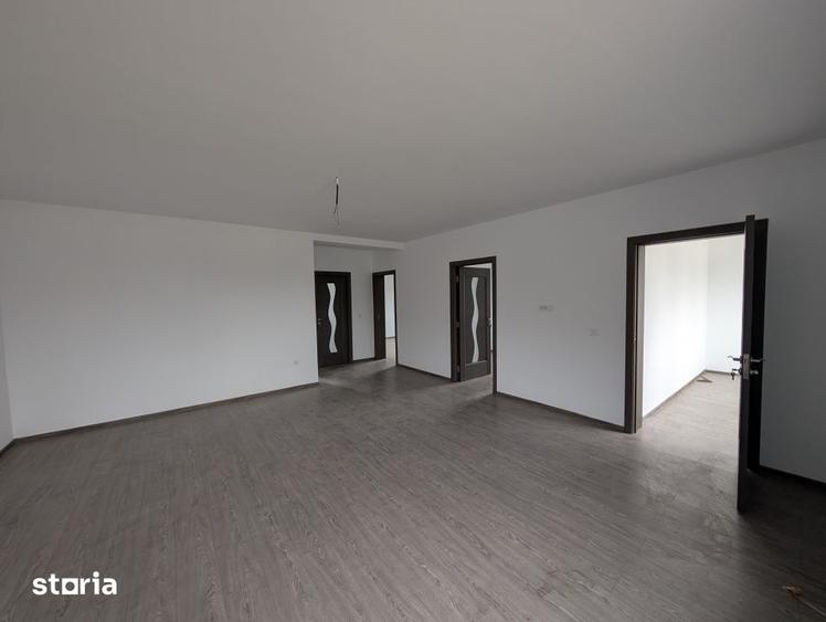 Casă cu 2 camere cu Teren 315 Mp în Hemeiuș
