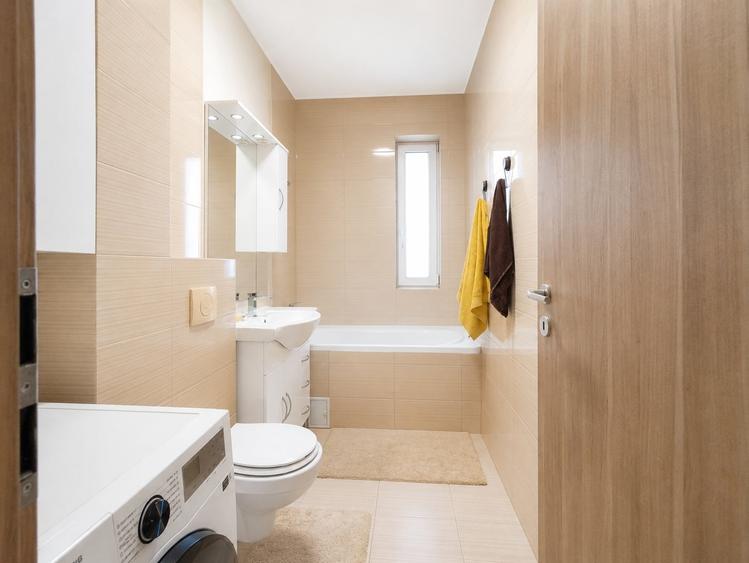 Apartament cu 3 camere decomandat, mobilat în Giroc