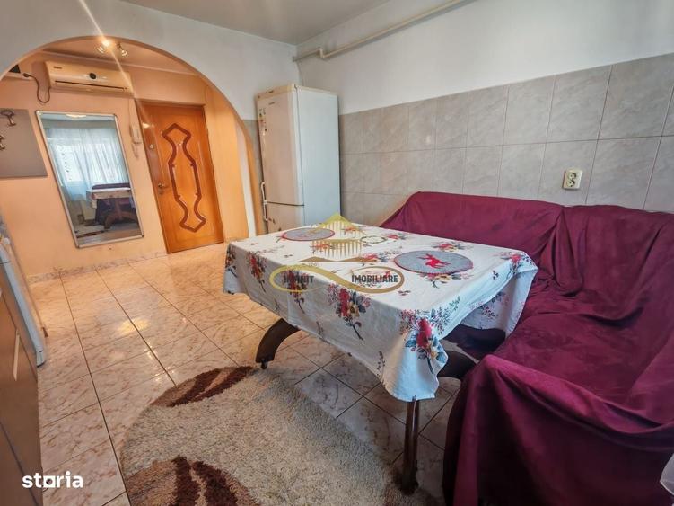 Apartament cu 2 camere decomandat în Central