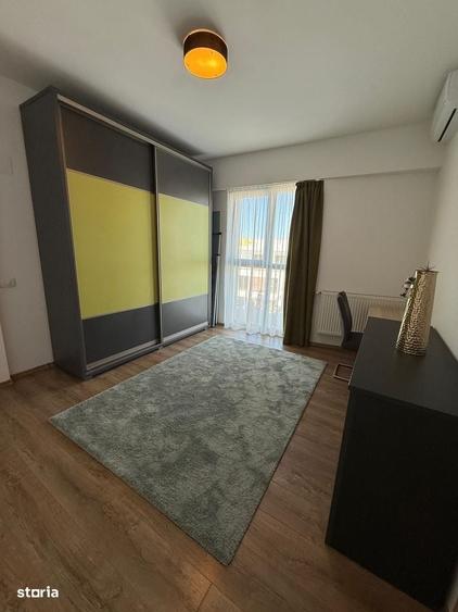 Apartament cu 4 camere, mobilat în Unirii