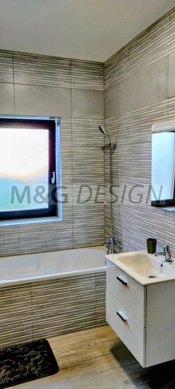 Apartament cu 4 camere decomandat în Giroc