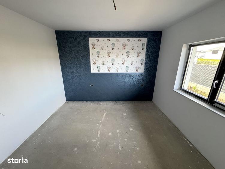 Casă cu 4 camere în Valea Ursului