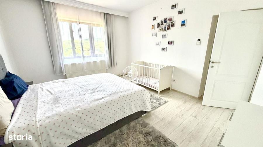 Casă cu 4 camere în Aroneanu