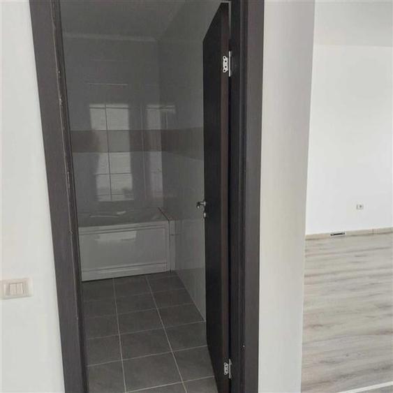 Apartament cu 2 camere decomandat în Sânpetru