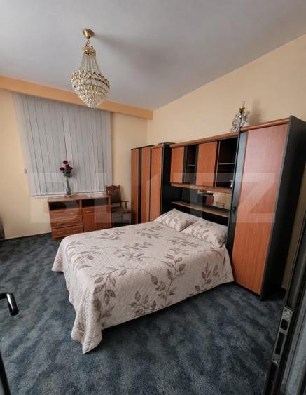 Casă individuală cu 6 camere cu Canalizare în Tecuci