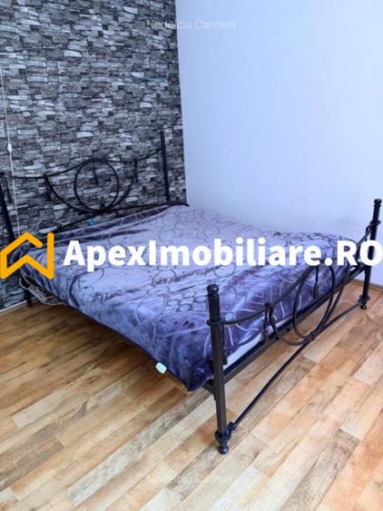 Apartament cu 2 camere decomandat în Tei