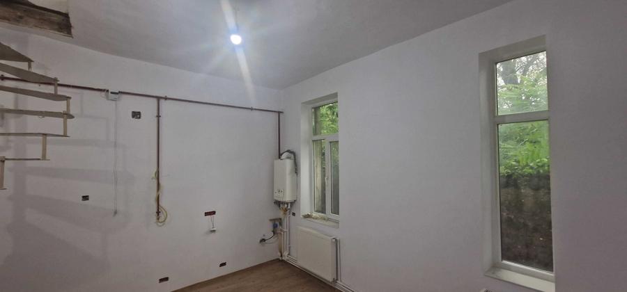 Apartament cu 2 camere semidecomandat în Floreasca
