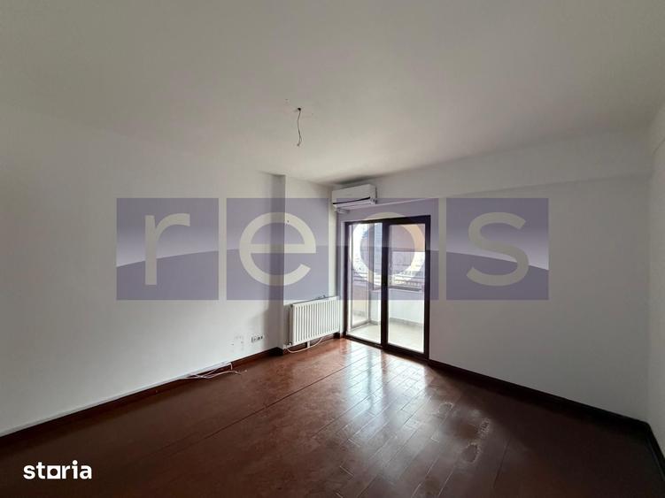 Apartament cu 3 camere în Vitan