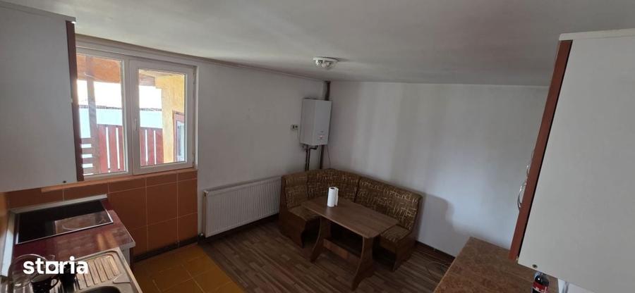 Casă cu 5 camere cu Teren 176 Mp în Tudor Vladimirescu