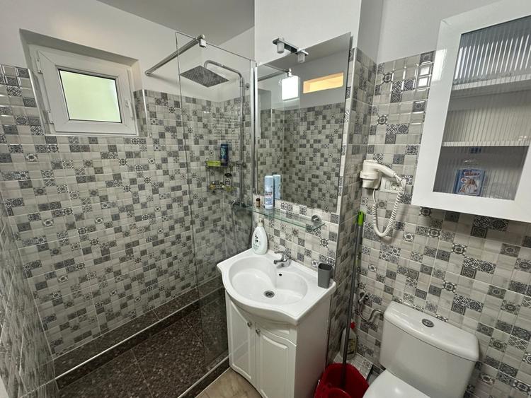 Apartament cu 3 camere decomandat, mobilat în Cugir