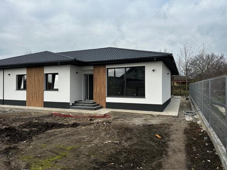 OFERTA -Casa de vanzare la sol Poiana Ovidiu - 6