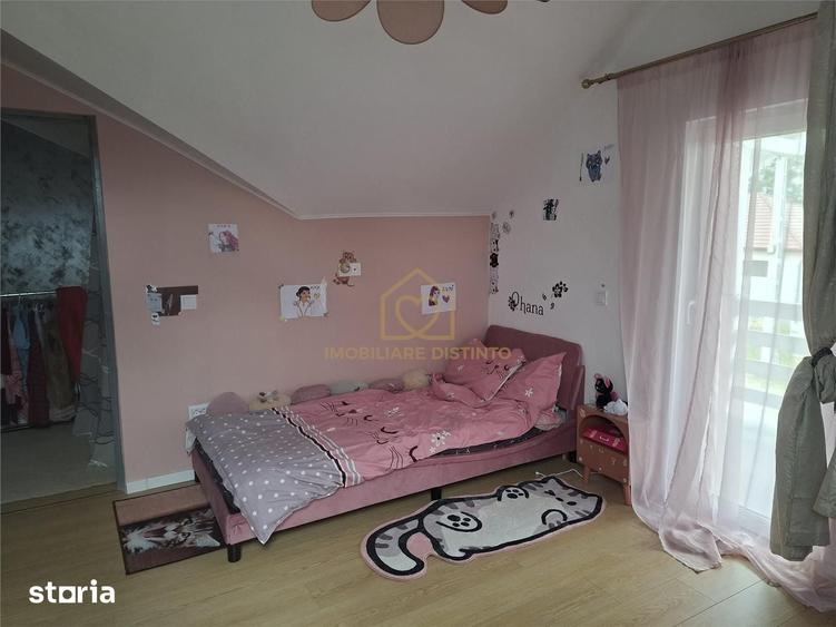 Casă cu 5 camere cu Teren 700 Mp în Central