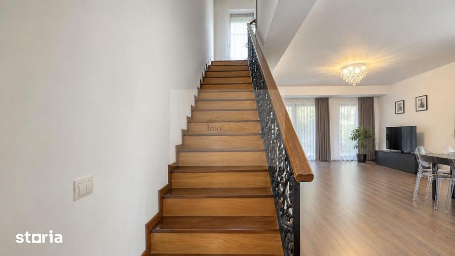 Casă cu 5 camere cu Teren 273 Mp în Feleacu