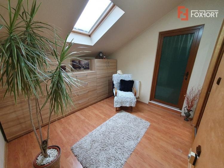 Casă individuală cu 9 camere cu Piscina în Freidorf