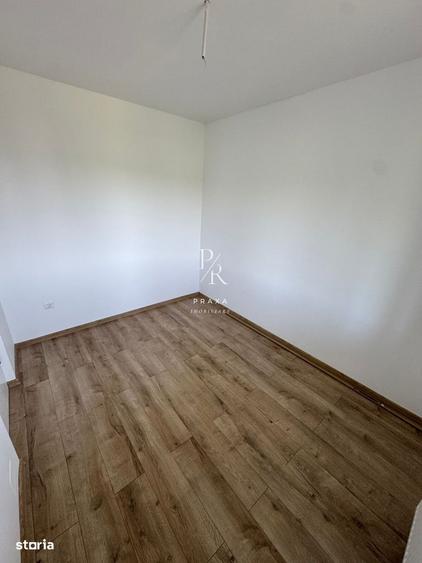 Apartament cu 3 camere semidecomandat în Florești — fotografia 1