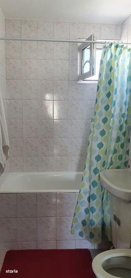Apartament cu 2 camere semidecomandat în Cristian