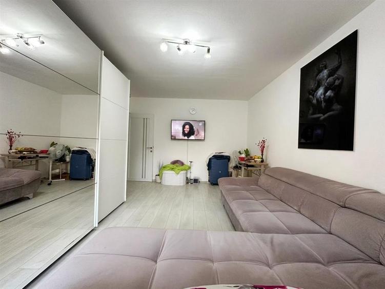Apartament cu 2 camere decomandat în Decebal
