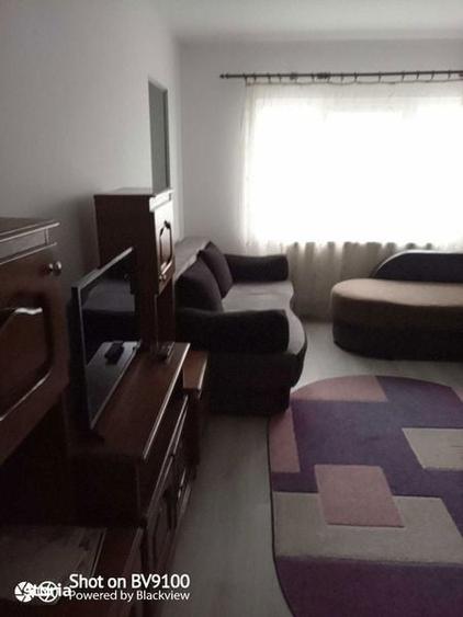Apartament cu 2 camere în Micro 12
