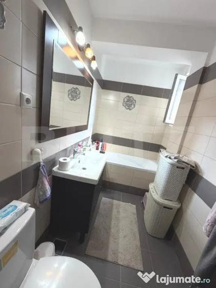 Apartament cu 2 camere semidecomandat în Obcini