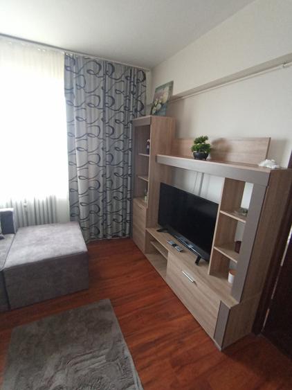 Apartament cu 2 camere semidecomandat în Peninsula