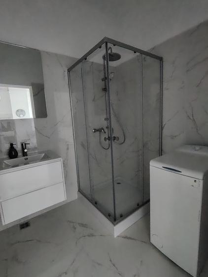 Apartament cu 2 camere semidecomandat în Florești