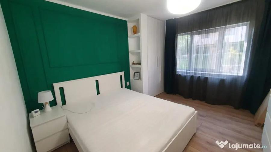 Apartament cu 3 camere decomandat în Între Lacuri