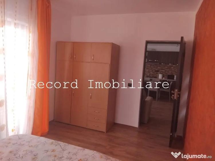 Apartament cu 3 camere semidecomandat în Florești