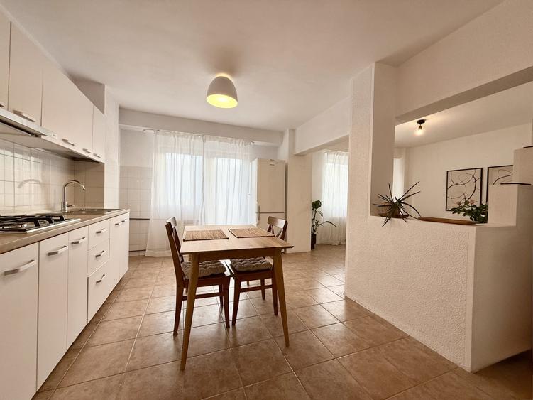 Apartament cu 2 camere semidecomandat, mobilat în Alba Iulia