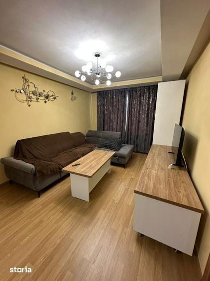 Apartament cu 4 camere în Republicii