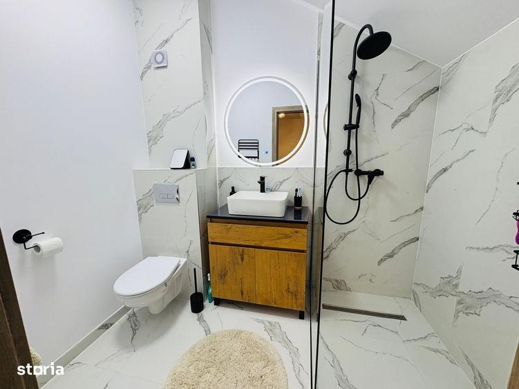 Apartament cu 4 camere în Cristian