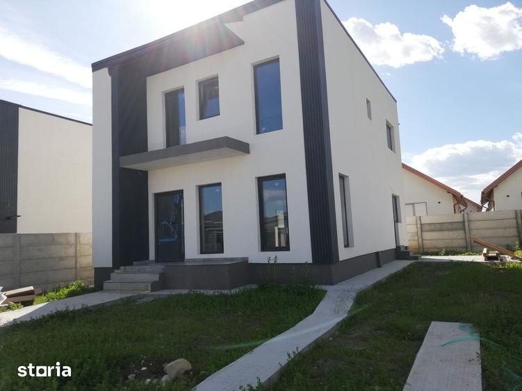 Pantelimon Ilfov,p+1,5 camere 3 bai ,285mp proprietate,asfalt aproape - 1
