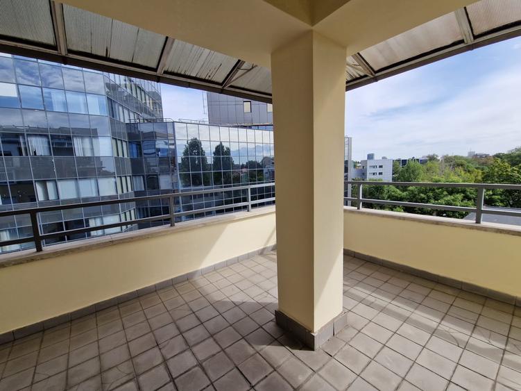Apartament cu 3 camere decomandat, mobilat în Aviatorilor