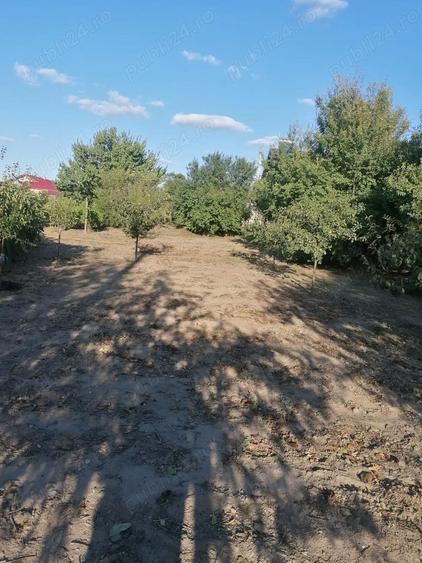 Casă cu Teren 1934 Mp în Siminoc