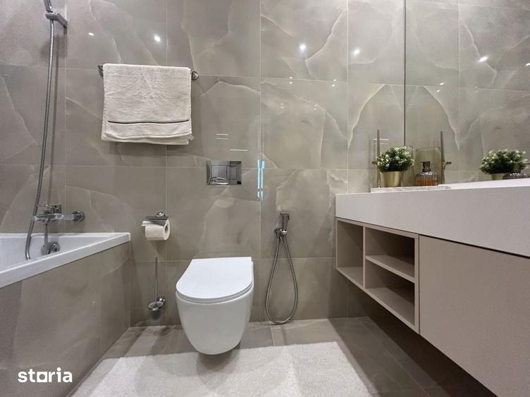 Apartament cu 3 camere, mobilat în Tei