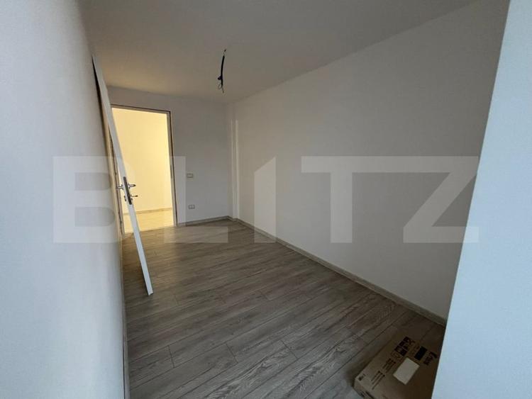 Apartament cu 3 camere semidecomandat în Dancu
