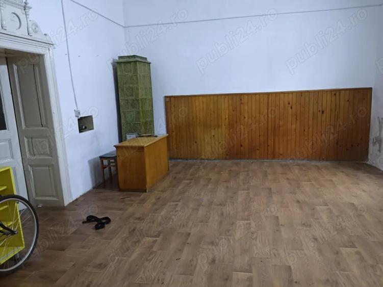Spațiu comercial, de 96 mp, în Rodna